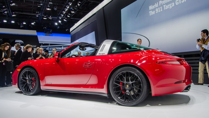 Illustration for article titled Porsche 911 Targa 4 GTS: Same Crazy Roof, More Crazy Power